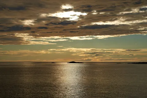 Calm Sea 4K Wallpaper · ocean · 3840×2562