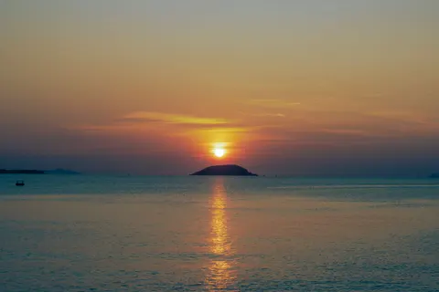 穏やかな海 4K壁紙 · ocean · 3840×2560