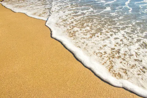 Sea Foam 4K Wallpaper · ocean · 3840×2560