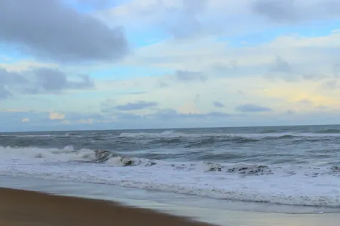 Sea Foam 4K Wallpaper · ocean · 3840×2560