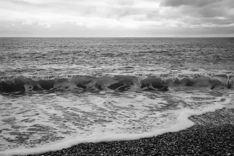 Sea Foam 4K Wallpaper · ocean · 3840×2560