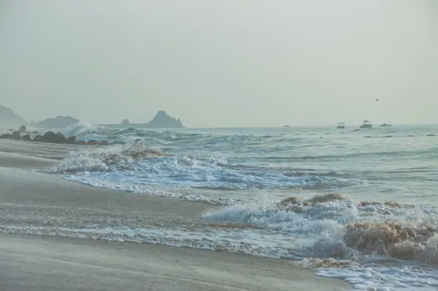 Sea Foam 4K Wallpaper · ocean · 3840×2553