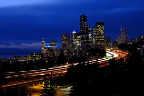LA at Night 4K Wallpaper · city · 3840×2560