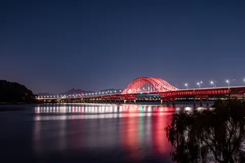 Seoul Night 4K Wallpaper · city · 3840×2563