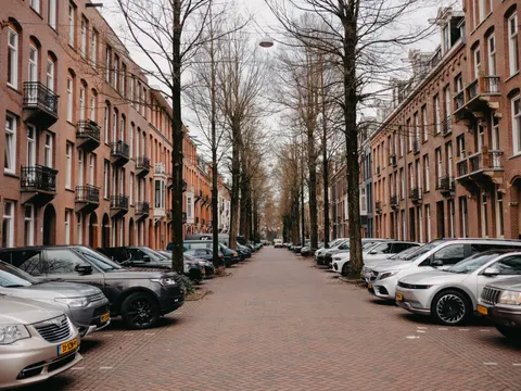 Amsterdam Canals 4K Wallpaper · city · 3840×2882