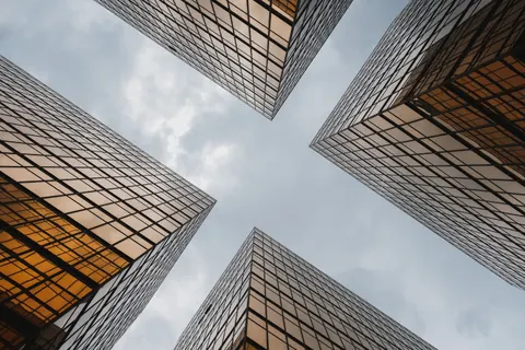 Fondo de pantalla Rascacielos 4K · city · 3840×2560