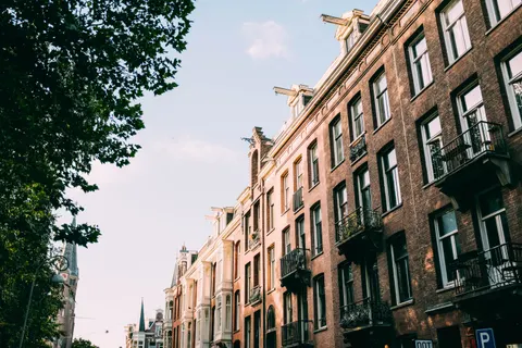 Amsterdam Canals 4K Wallpaper · city · 3840×2560