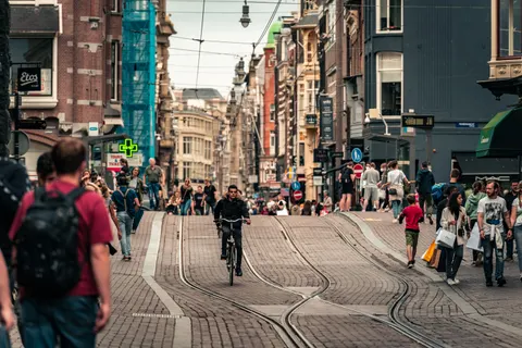 Amsterdam Canals 4K Wallpaper · city · 3840×2560