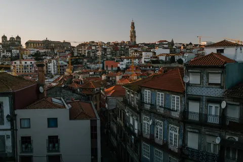 Prague Rooftops 4K Wallpaper · city · 3840×2560