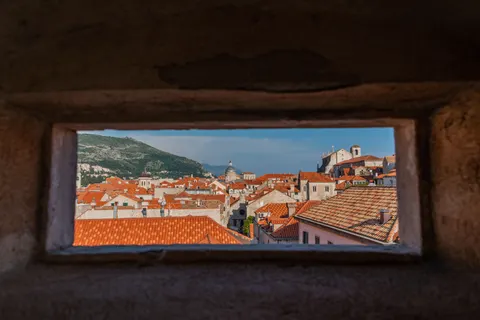 Prague Rooftops 4K Wallpaper · city · 3840×2563