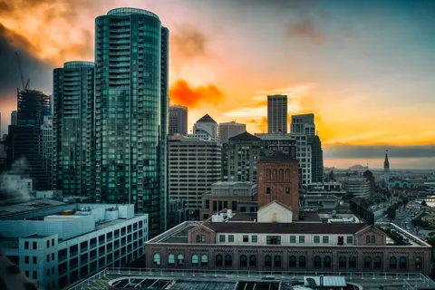 Rooftop View 4K Wallpaper · city · 3840×2563