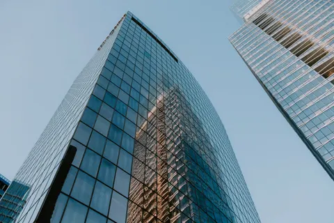 Skyscraper 4K Wallpaper · city · 3840×2560