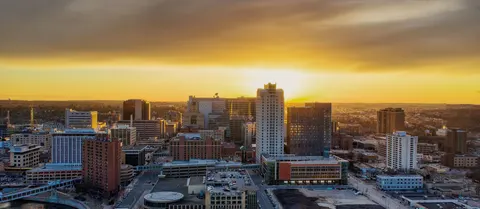 Rooftop View 4K Wallpaper · city · 3840×1677
