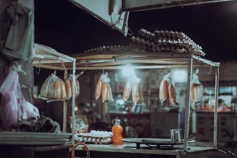 Night Market 4K Wallpaper · city · 3840×2560