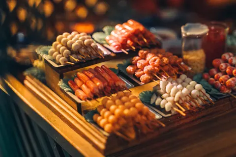 Night Market 4K Wallpaper · city · 3840×2560
