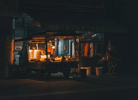 Night Market 4K Wallpaper · city · 3840×2796