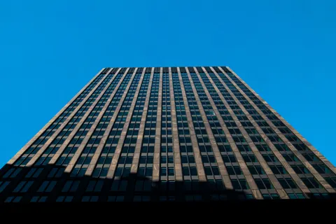 Wolkenkratzer 4K Hintergrundbild · city · 3840×2560