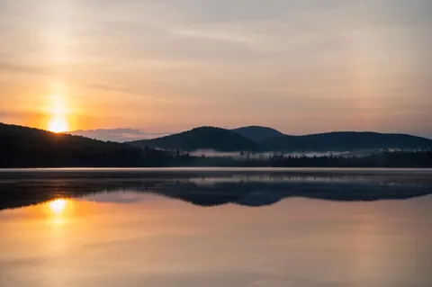 Misty Mountain Lake 4K Wallpaper · nature · 3840×2555