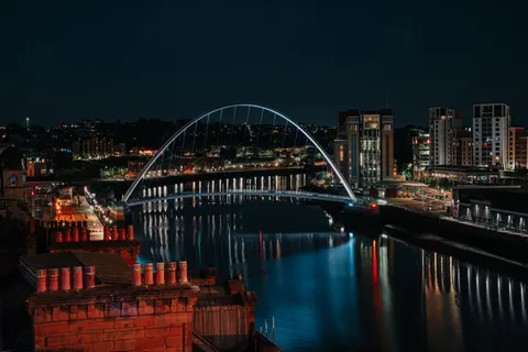 City Bridge 4K Wallpaper · city · 3840×2560