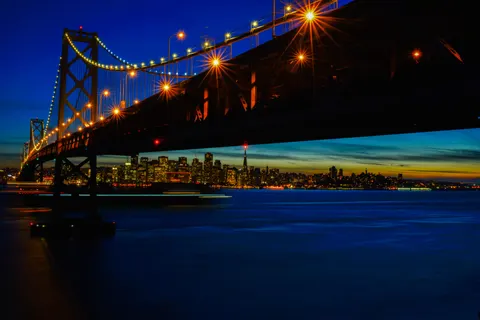 City Bridge 4K Wallpaper · city · 3840×2563