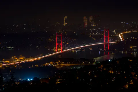 خلفية جسر المدينة بدقة 4K · city · 3840×2560