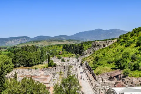 Roman Ruins 4K Wallpaper · architecture · 3840×2560