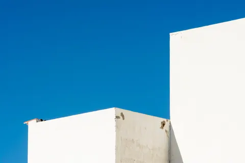 Fondo de pantalla Arquitectura minimalista 4K · architecture · 3840×2560