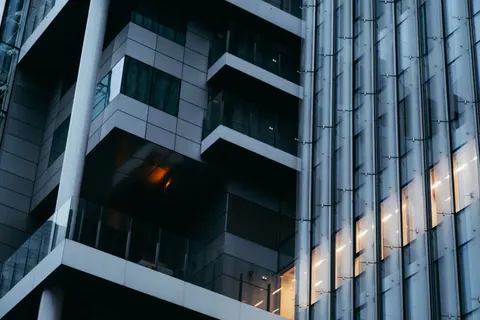 Futuristic Facade 4K Wallpaper · architecture · 3840×2560