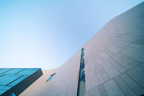 Futuristic Facade 4K Wallpaper · architecture · 3840×2555
