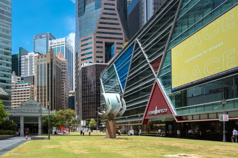 Futuristic Facade 4K Wallpaper · architecture · 3840×2560
