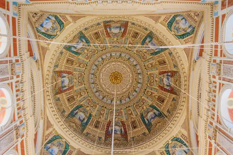 Glass Dome 4K Wallpaper · architecture · 3840×2560