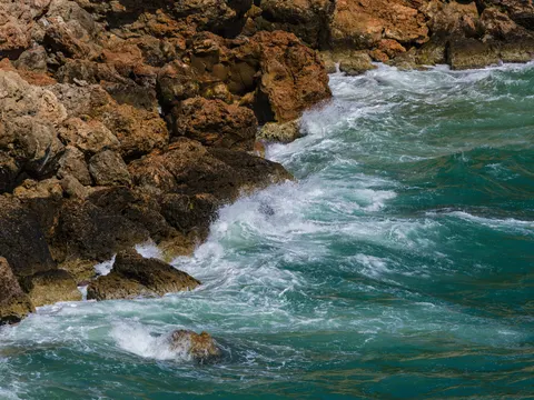 خلفية ساحل فيروزي بدقة 4K · ocean · 3840×2880