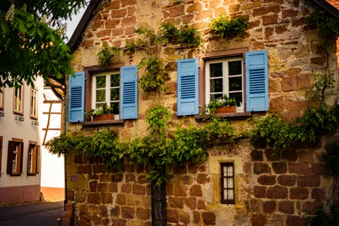 Colorful Houses 4K Wallpaper · architecture · 3840×2560