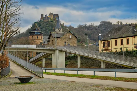 Fond d'écran Château médiéval 4K · architecture · 3840×2560