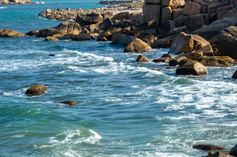 خلفية ساحل فيروزي بدقة 4K · ocean · 3840×2553