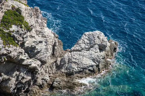 خلفية ساحل فيروزي بدقة 4K · ocean · 3840×2560