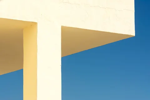 خلفية عمارة بسيطة بدقة 4K · architecture · 3840×2560