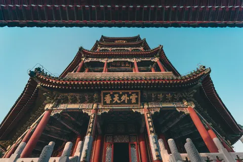 Ancient Temple 4K Wallpaper · architecture · 3840×2560
