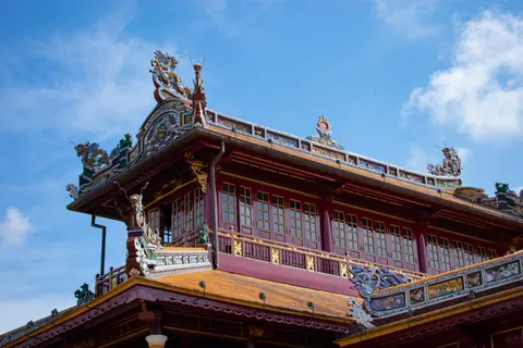 Alter Tempel 4K Hintergrundbild · architecture · 3840×2560
