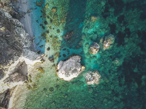 터키석빛 해안 4K 배경화면 · ocean · 3840×2880