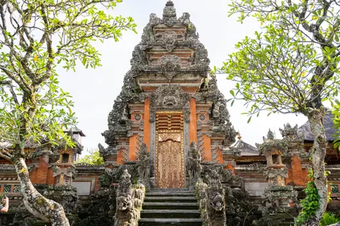 Ancient Temple 4K Wallpaper · architecture · 3840×2560