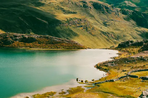 The Andes 4K Wallpaper · mountains · 3840×2560
