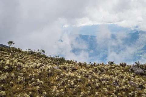The Andes 4K Wallpaper · mountains · 3840×2560