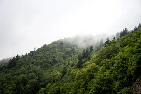Wallpaper Pegunungan 4K · mountains · 3840×2563