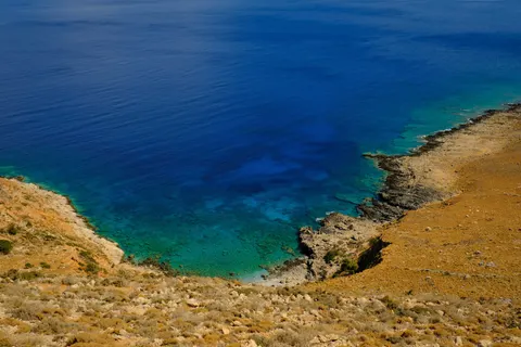 خلفية ساحل فيروزي بدقة 4K · ocean · 3840×2560