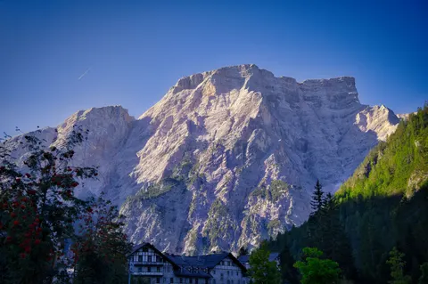 Sfondo Montagne 4K · mountains · 3840×2555