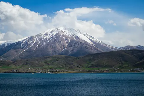 산 4K 배경화면 · mountains · 3840×2560