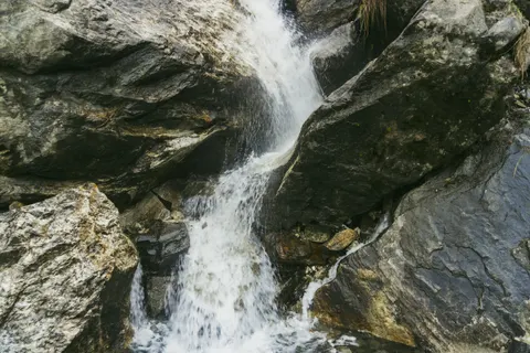 Valley Waterfall 4K Wallpaper · mountains · 3840×2560