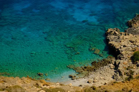 خلفية ساحل فيروزي بدقة 4K · ocean · 3840×2560