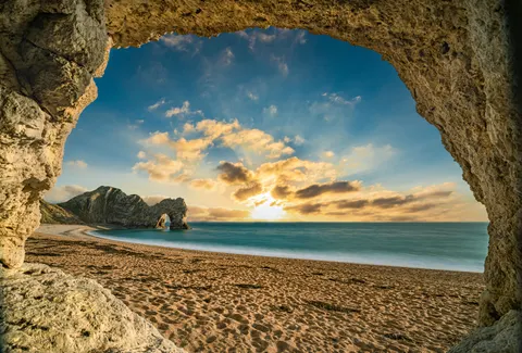 Fondo de pantalla Cueva marina 4K · ocean · 3840×2598
